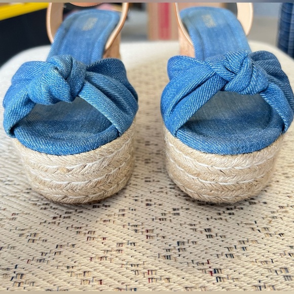 Michael Kors Denim Knot Sandals with Tan Straps - Picture 2 of 5